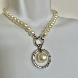 Beautiful Ti Sento Milan Pearl Necklace - NWOT.  Comes with box and bag (shown).